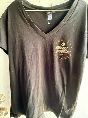 Harley Davidson Winterville NC Women’s Double-Sided Logo V Neck Tee 3X Slim Fit